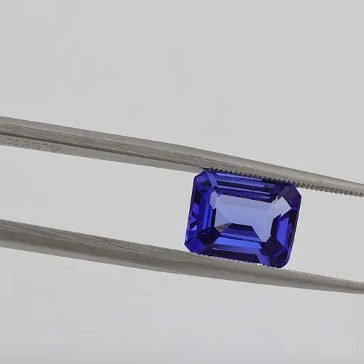 Why emerald cut aquamarine gemstones are captivating for fine jewelry owners