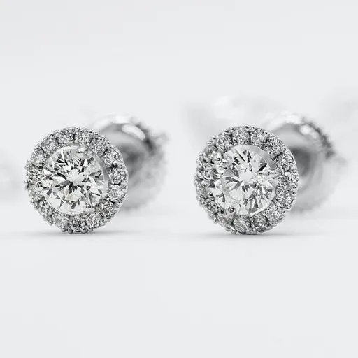 Elevating elegance: the allure of a white watch with gold for fine jewelry owners